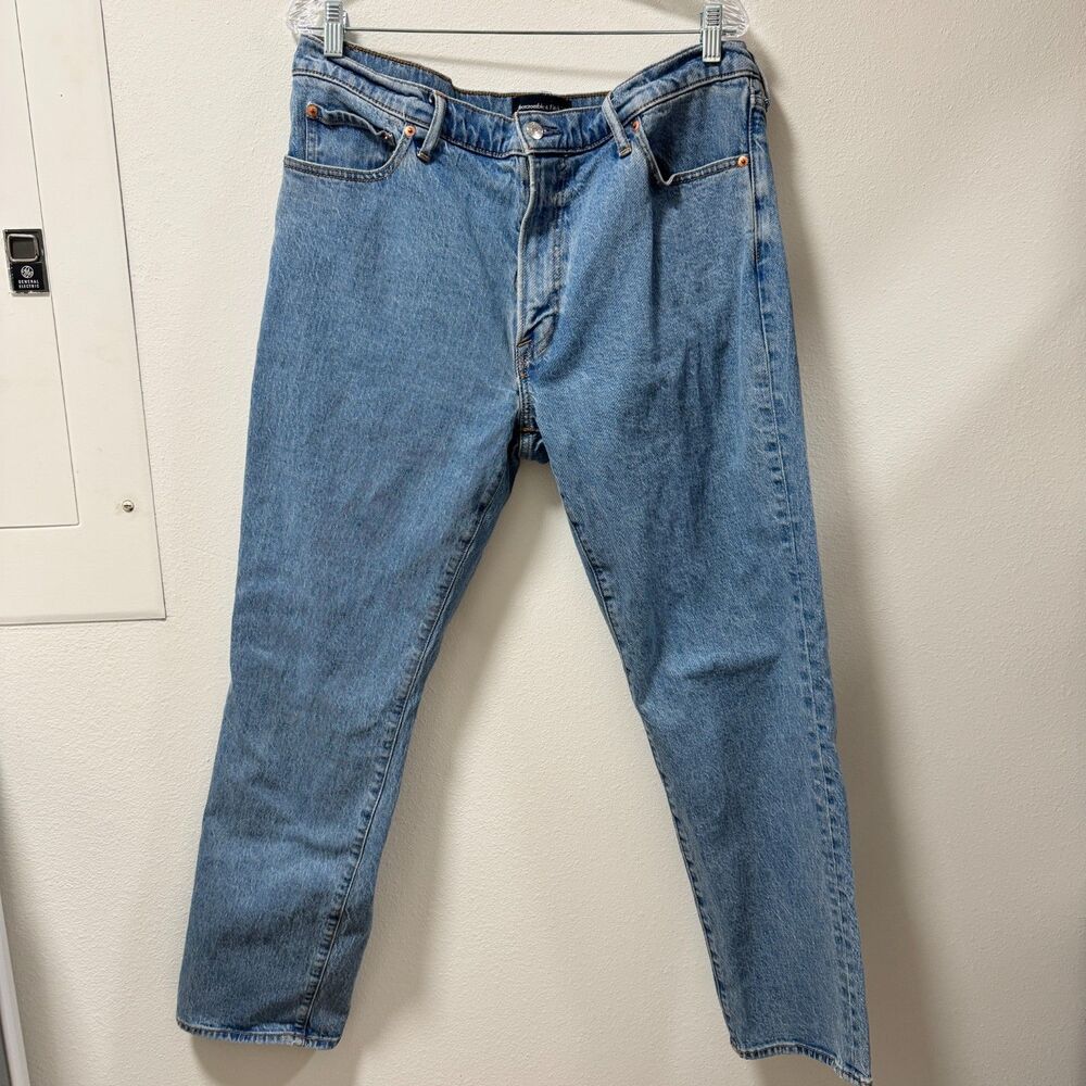 Abercrombie & Fitch Men's Vintage Stretch Straight Jeans Size 38x32 Light Wash